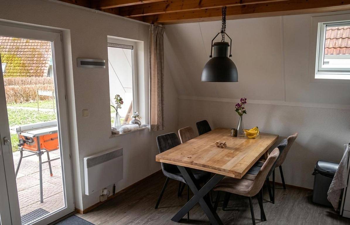 Three-Bedroom Chalet in Gramsbergen, Hardenberg