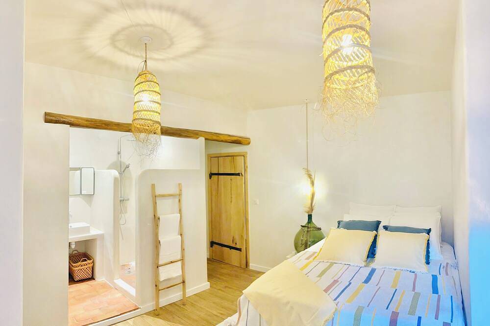 La Casa D’Ange Bergerie de luxe 🌟🌟🌟🌟🌟piscine chauffée en Balagne 3 chambres in Lama, Région de Calvi