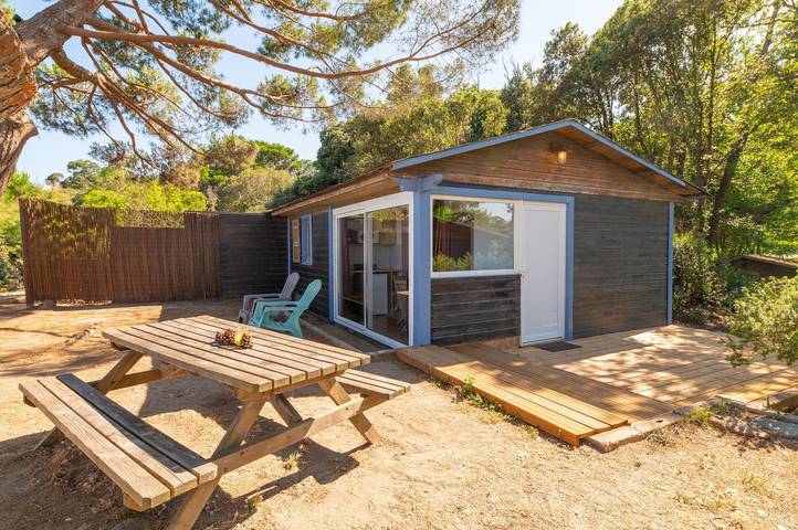 Chalet Dune Sud con vista mare e terrazza privata in Prunete, Cervione