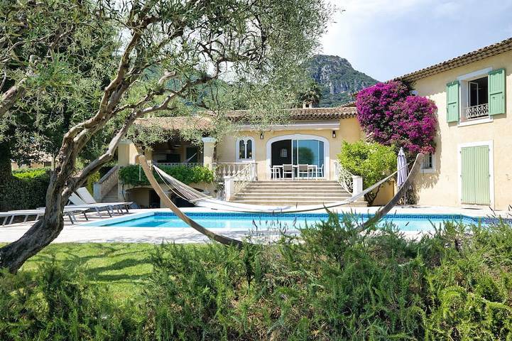 Villa pour 8 personnes, avec balcon et jardin à Vence