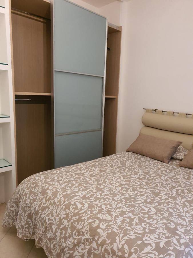 Single Room with Shared Bathroom in Taormina, Provincie Messina