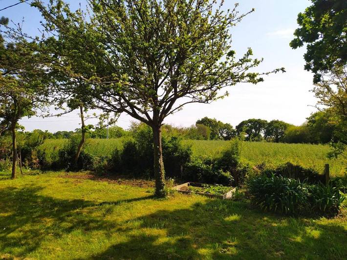 Gîte pour 2 personnes, avec vue ainsi que jardin et terrasse dans Lamballe-Armor - 2