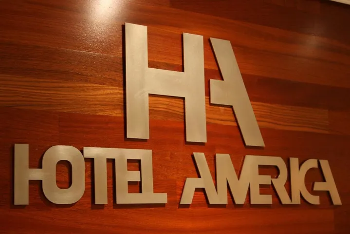 Hotel for 10 people, with garden - 1