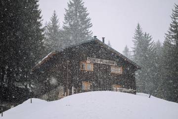 Chalet für 10 Personen, mit Garten, kinderfreundlich in Frankreich