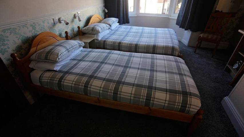 Bed and breakfast for 3 people, with Terrace and Garden in South Shields