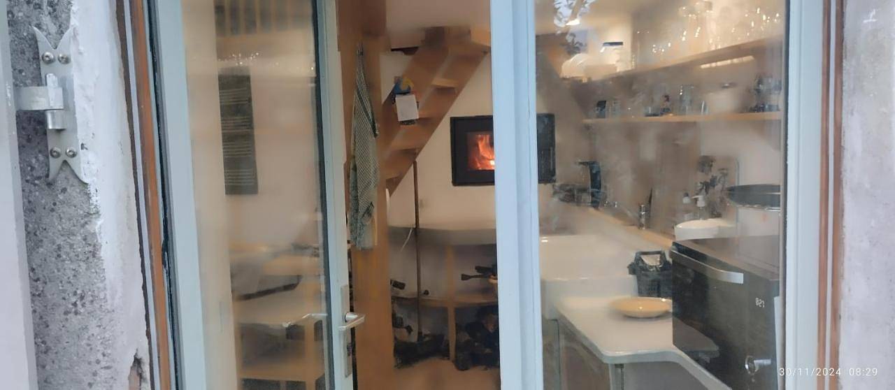 Appartement entier, Maison de village de plain pied sur jardin arboré in Laparade, Région de Marmande