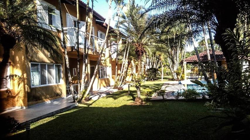 Casas e apartamentos de temporada para 8 pessoas, com balcão e jardim e ainda piscina and sauna em Riviera de São Lourenço