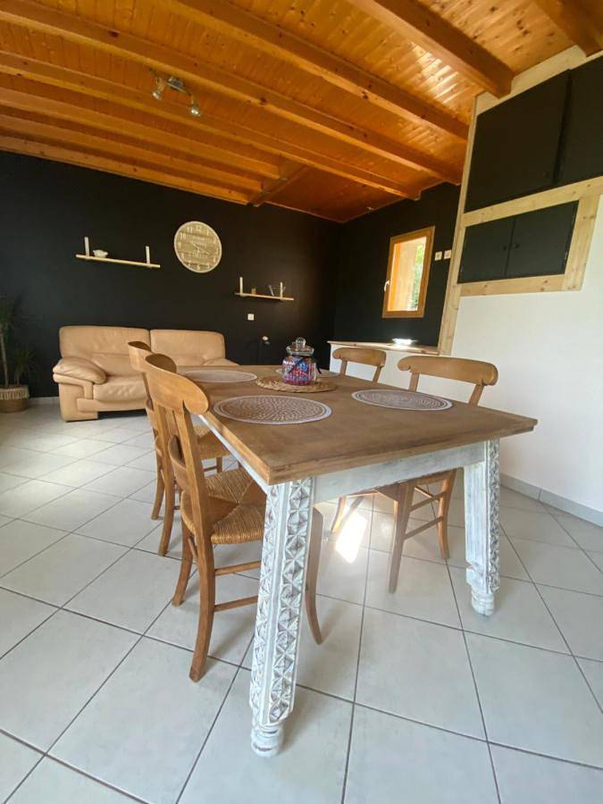 Gîte pour 4 personnes, avec vue à La Piarre