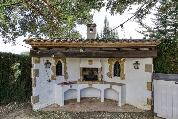 Villa « Les Aulines » avec vue sur la montagne, Wi-Fi et climatisation in Cabanyes, Calonge