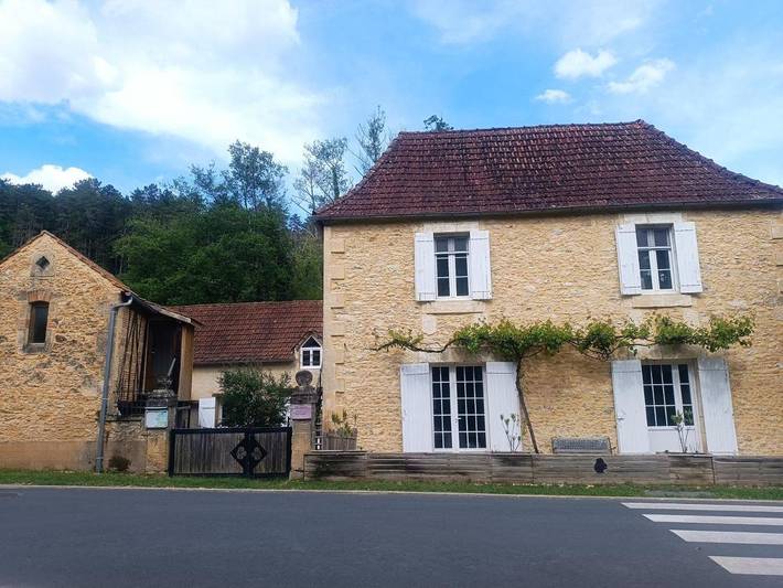 Location de vacances pour 4 personnes, avec piscine ainsi que terrasse et jardin, animaux acceptés à Journiac - 3