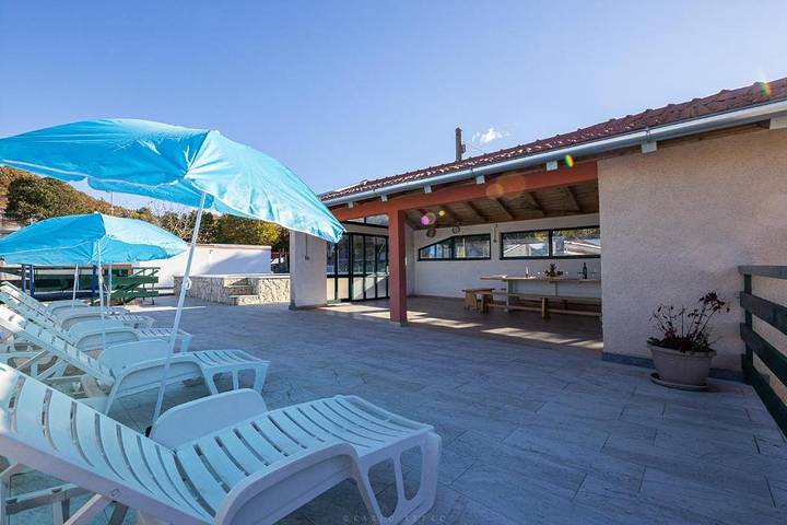 Ferienhaus für 10 Personen, mit Pool und Balkon/Terrasse - 1