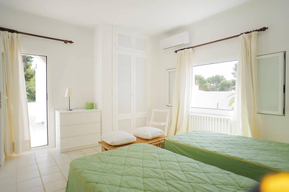 6 slaapkamer vakantiehuis in Mallorca met zwembad in Cala d'Or, Santanyí