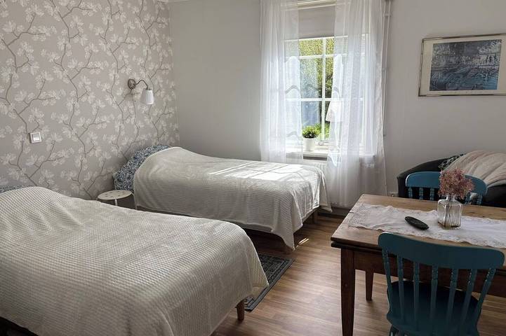 Gîte pour 2 personnes, avec jardin à Kumla