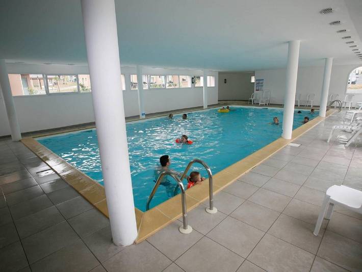 Maison de vacances pour 8 personnes, avec Terrasse ainsi que Jardin et Piscine