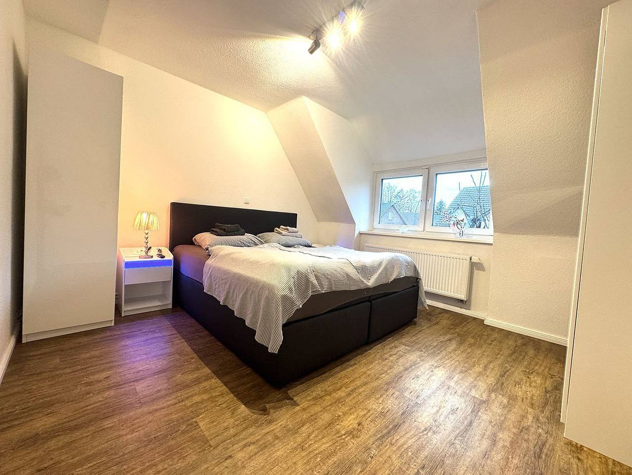 Ganze Wohnung, Nordsee mit kostenlosem Parkplatz, Badesee, zentral in Itzehoe, Kreis Steinburg