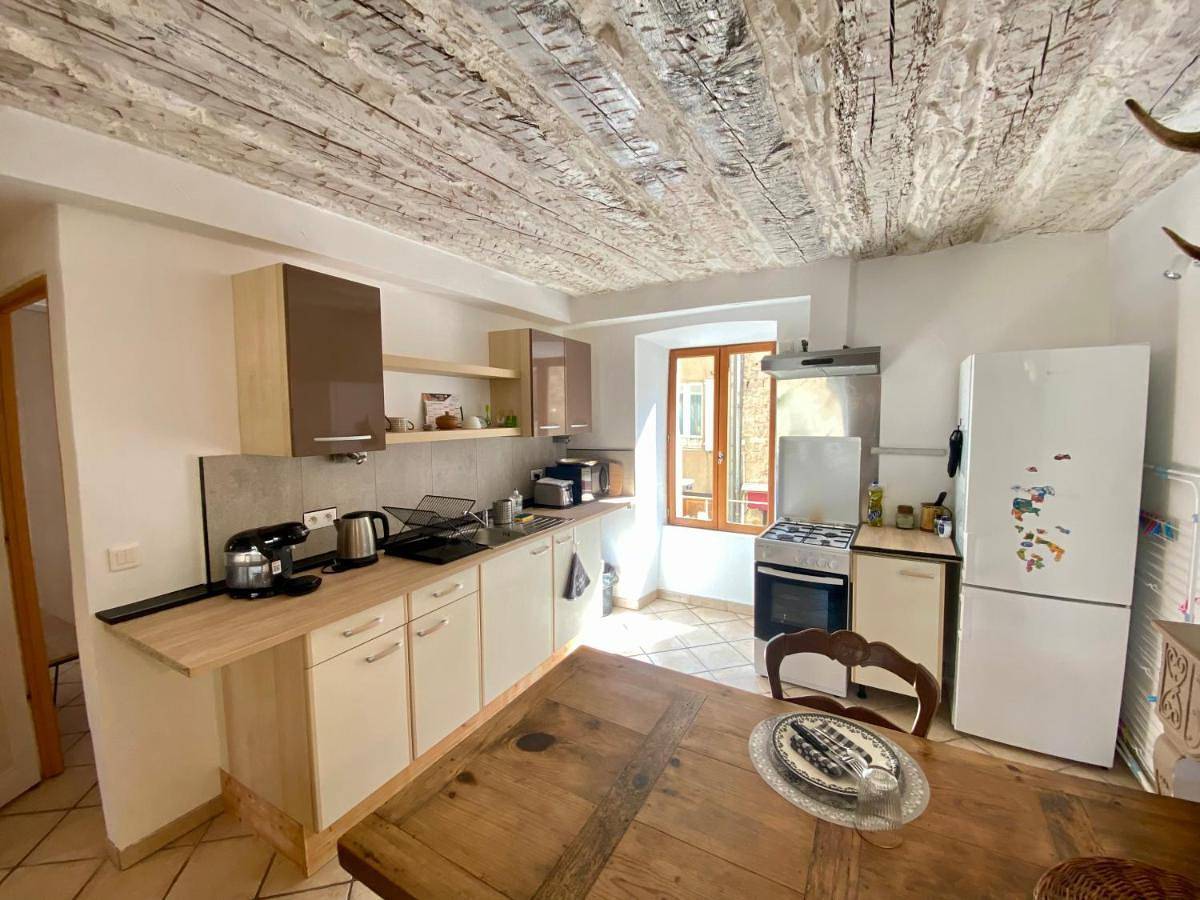 Appartement entier, Two-Bedroom Apartment in Meyrueis, Parc national des Cévennes