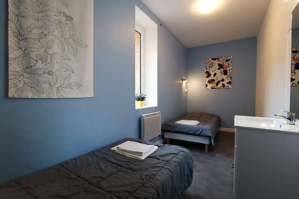 Logis group 30 pers. with room and garden by the river, near Clisson in Gétigné, Nantes region