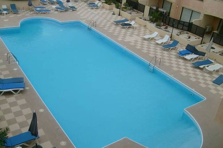 Holiday home for 6 people, with pool and garden as well as balcony in Paphos