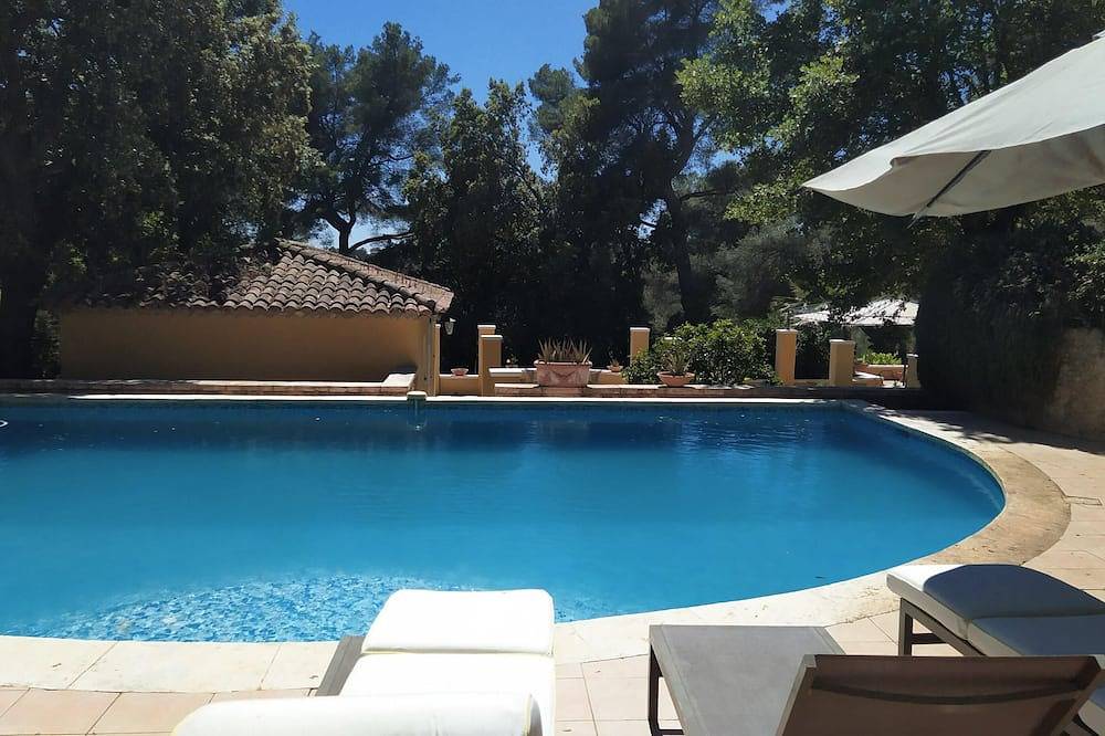 Beautiful villa with adjoining house with fantastic garden, pool, whirlpool, bar in Saint-Paul-de-Vence, Région de Cannes