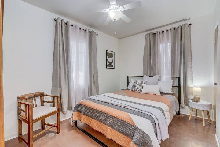 Vacation rental for 4 people, with yard in Tucson