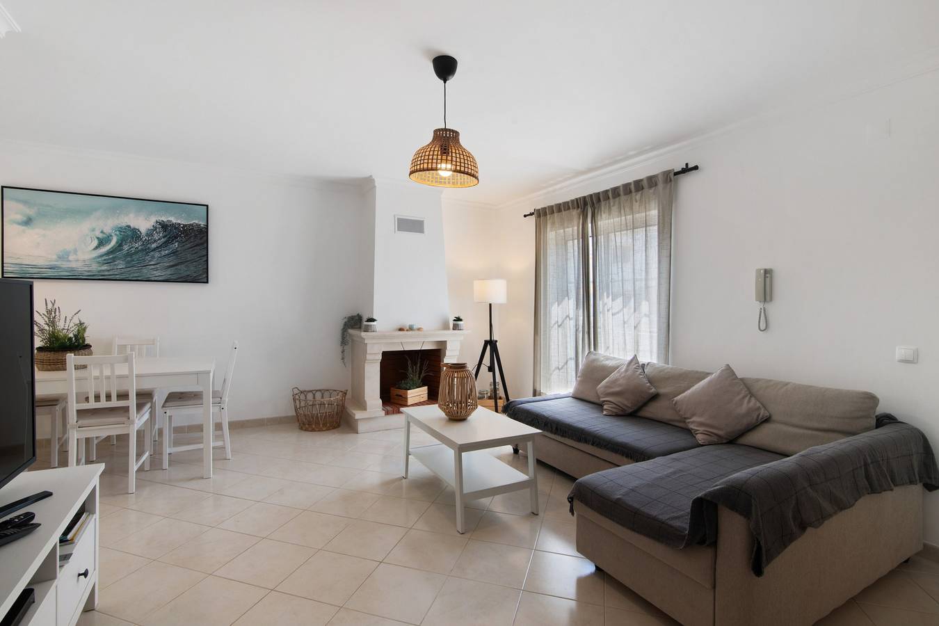 Ferienhaus 'Lota Delight' mit Meerblick, Wi-Fi und Klimaanlage in Praia da Lota, Manta Rota