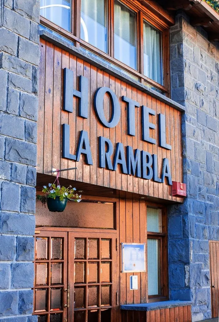 Hotel para 2 personas, con vistas y jardín - 1