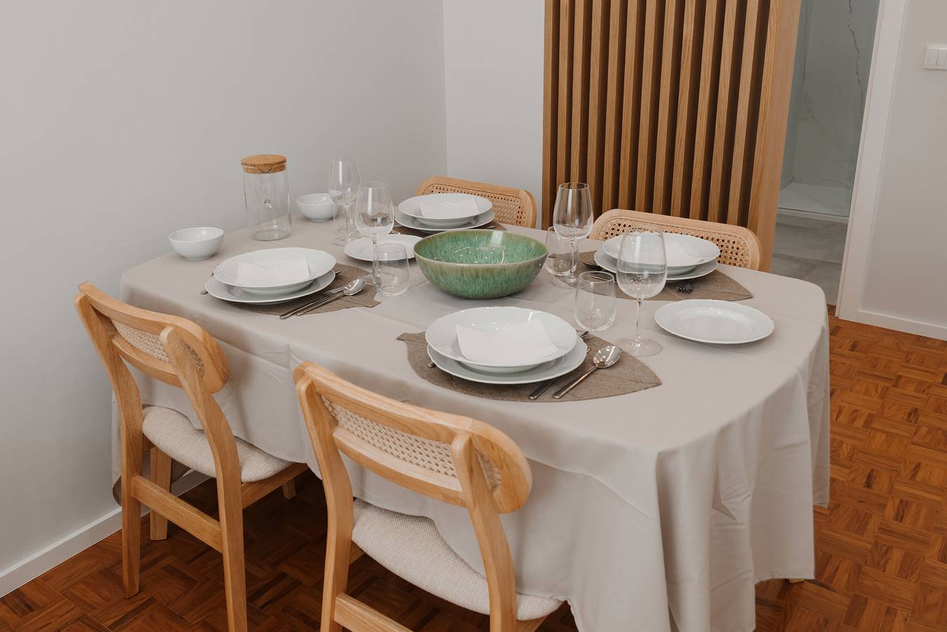 Ganze Wohnung, Apartment 'O Navegador' mit Balkon, Wlan und Klimaanlage in Porto, Porto Distrikt