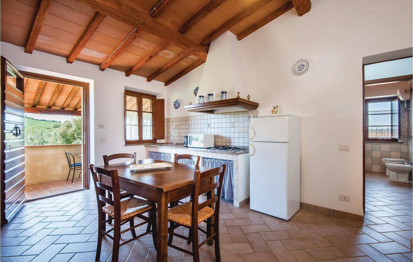 Appartamento intero, Appartamento a bordo piscina con parcheggio e internet in Cinigiano, Provincia di Grosseto
