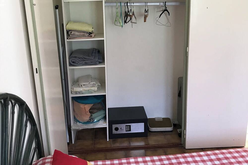 Charmant logement avec entrée et jardin strictement indépendant à 2Km des plages in Furiani, Cap Corse