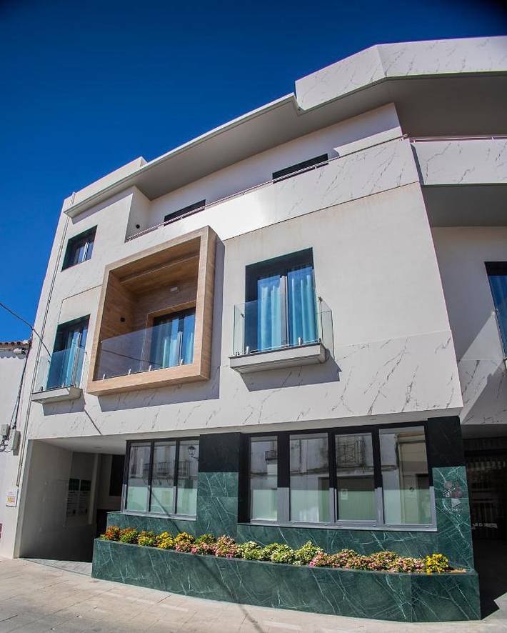 Apartamento de vacaciones para 2 personas, con piscina y balcón además de jacuzzi y sauna - 1