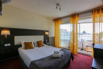 Hôtel pour 2 personnes, avec terrasse et vue à Saintes