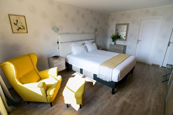 Hôtel pour 2 personnes, avec Terrasse à Portbail