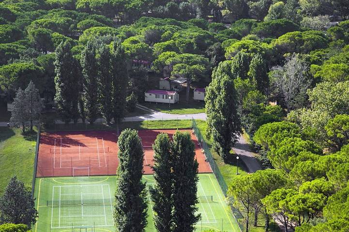 Ferienhaus für 6 Personen, mit Kinderpool und Garten sowie Pool