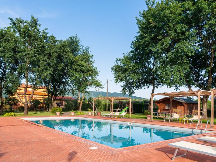 Chalet para 3 personas, con piscina y jardín, Familias con niños en Toscana
