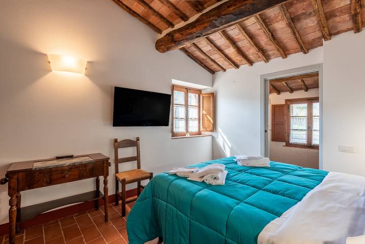 Room 'Mori' – Agriturismo la Taverna di Celsa with Shared Pool in Sovicille, Chianti