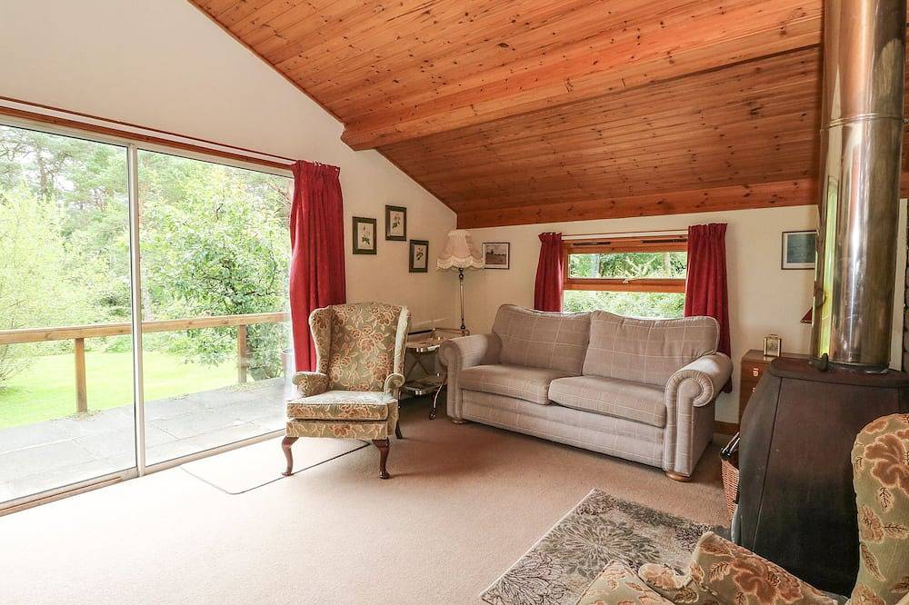 Millmore Cabin, pet friendly, with open fire in Killin in Killin, Stirling und Umgebung