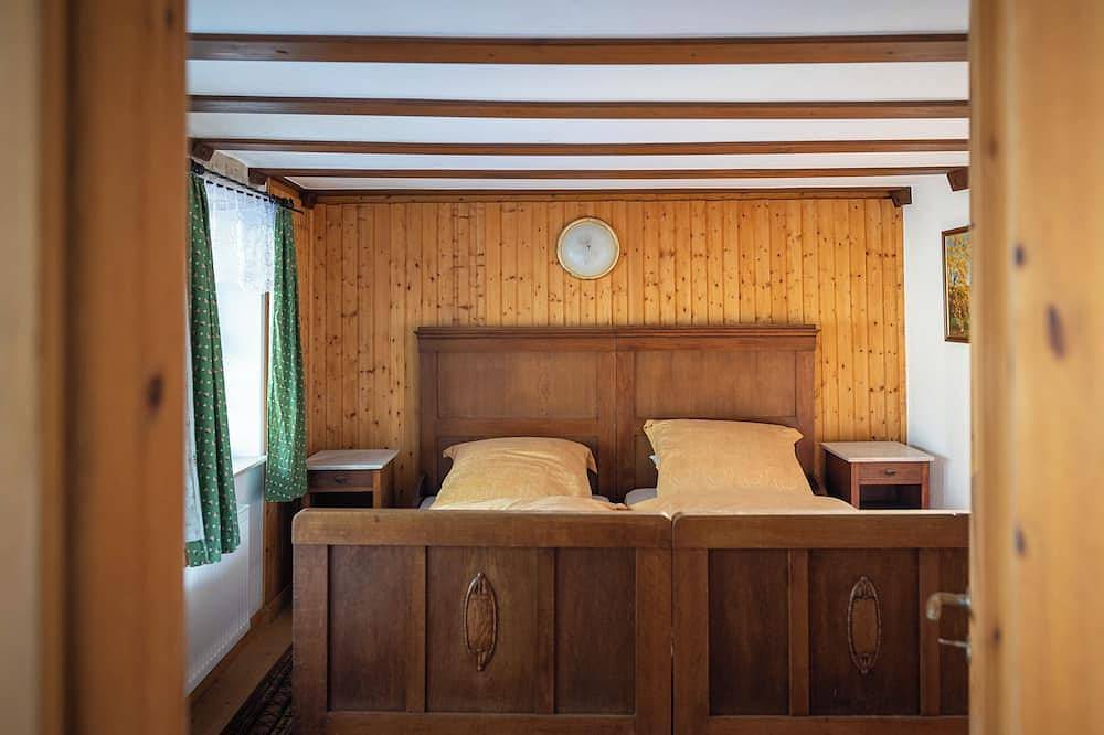 Haus Hufeisen – Historisches Ferienhaus mit Herz im Eifeldorf Weibern in Weibern, Osteifel