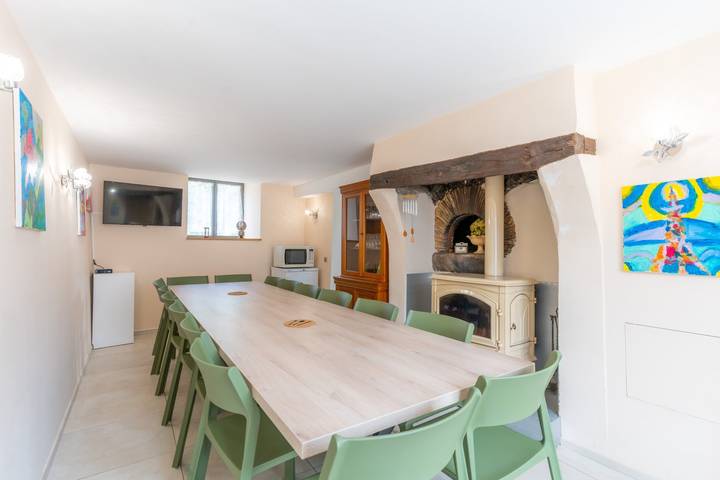 Gîte pour 10 personnes, avec jardin et terrasse dans Parc naturel régional de la Haute Vallée de Chevreuse - 2