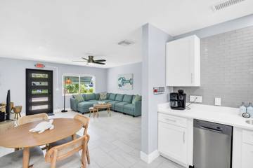 Vacation Rental for 5 Guests in Indian Rocks Beach, Pinellas County, Picture 2