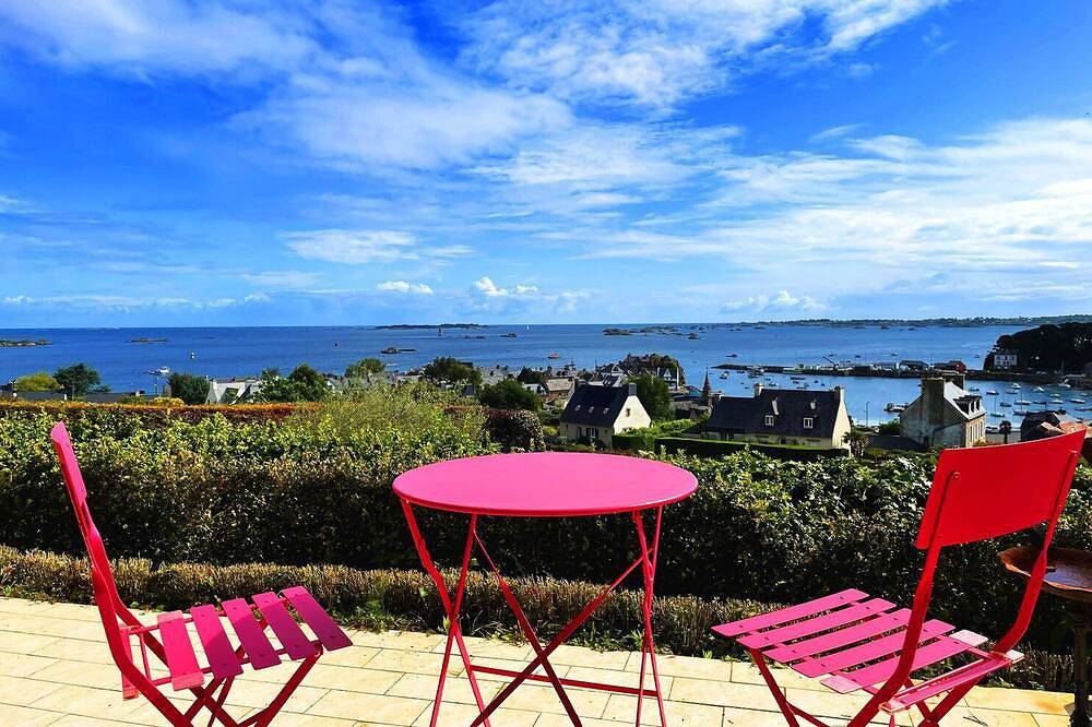 House Ker Titou in Loguivy de la Mer, Ploubazlanec
