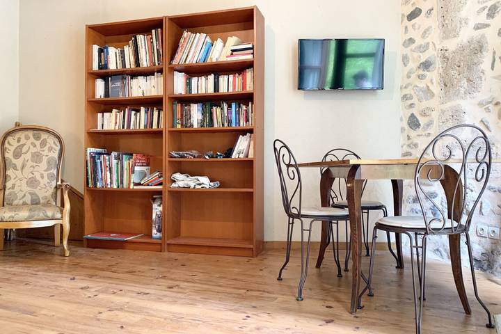 Ganze Wohnung, Ferienwohnung für 2 Personen mit Terrasse in Saint-Martin-d'Uriage, Nationalpark Écrins