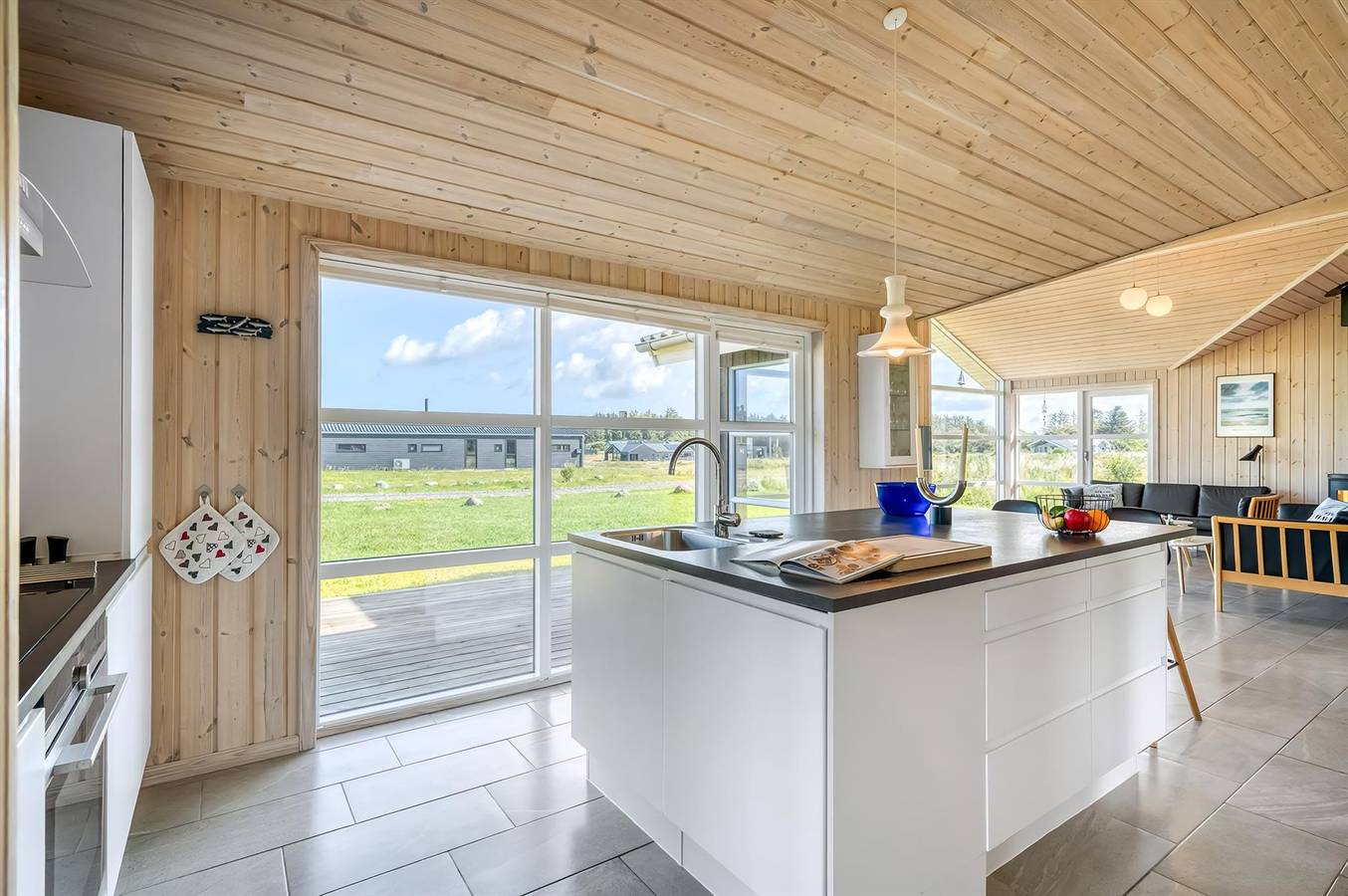 Stunning home in Hjørring w/ Sauna, Wifi and 3 Bedrooms in Skallerup Klit, Hjørring Kommune