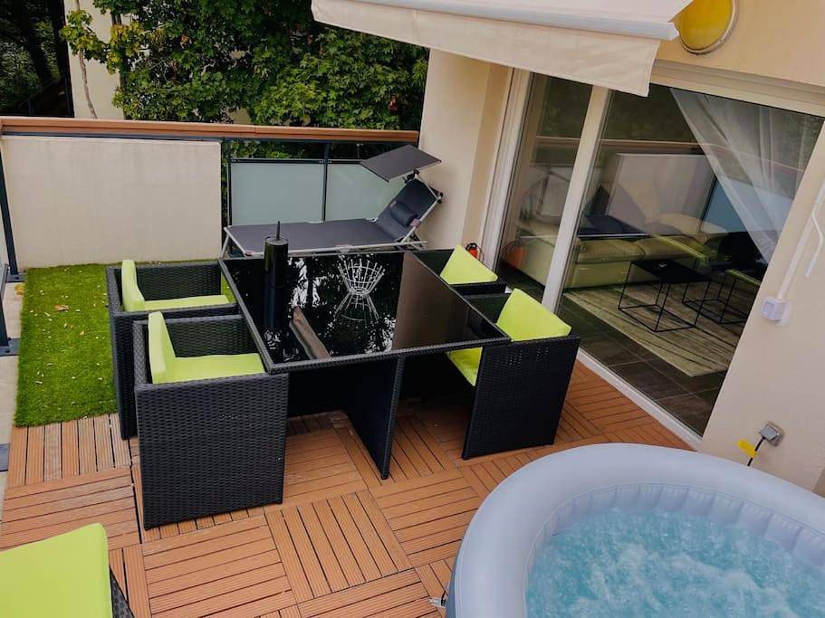 Appartement entier, Two-Bedroom Apartment in Francheville, Lyon et ses environs