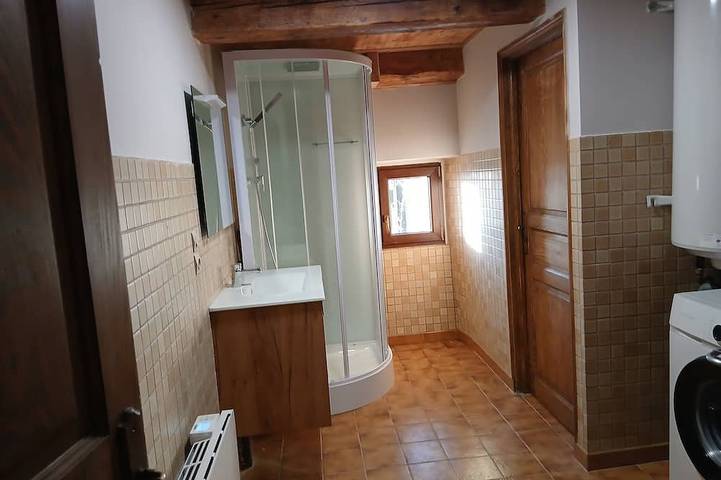 Maison de vacances pour 3 personnes, avec jardin et terrasse dans le Cantal - 4