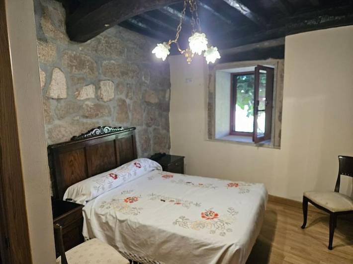 Casa rural para 12 personas, con Balcón y Terraza además de Jardín y Vistas en Junquera de Ambía - 3