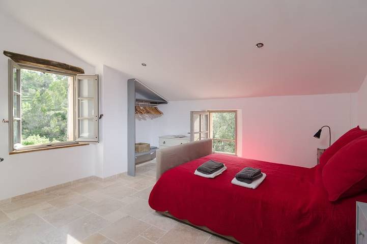19th Century Provencal Bastide and Infinity pool in Cotignac, Brignoles region