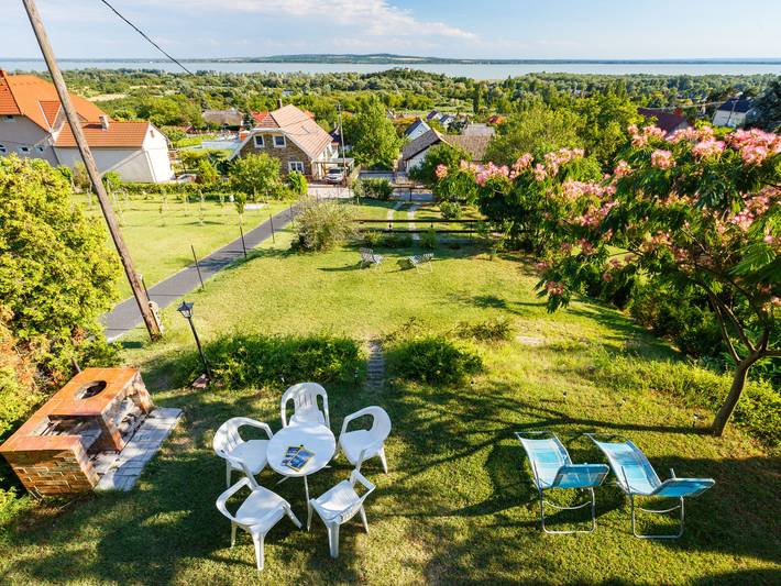 Ferienhaus für 8 Personen, mit Garten und Balkon sowie Seeblick in Westtransdanubien - 4