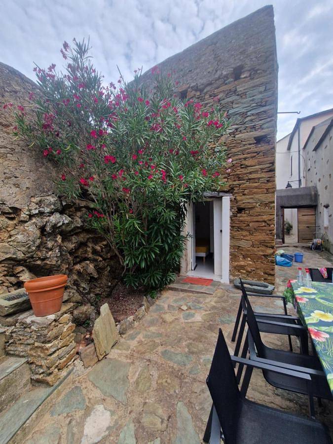 Location de vacances pour 12 personnes, avec vue et terrasse, animaux acceptés dans Plage De La Marine De Meria - 2