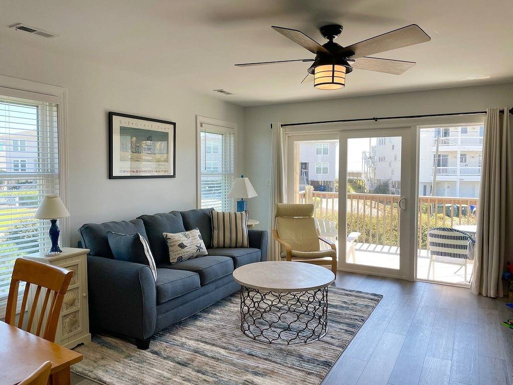 Oceanview Townhouse w/ Pool - Newly Renovated in Surf City, Topsail Island