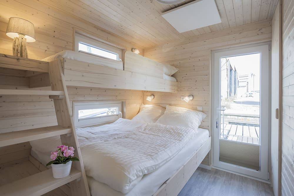 Ostsee Hausboot Swantje am Strand Heiligenhafen / Ortmühle in Heiligenhafen, Ostholstein